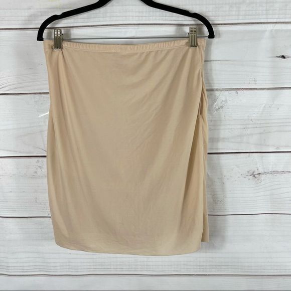 Assets by Spanx slip shape skirt - Picture 3 of 4